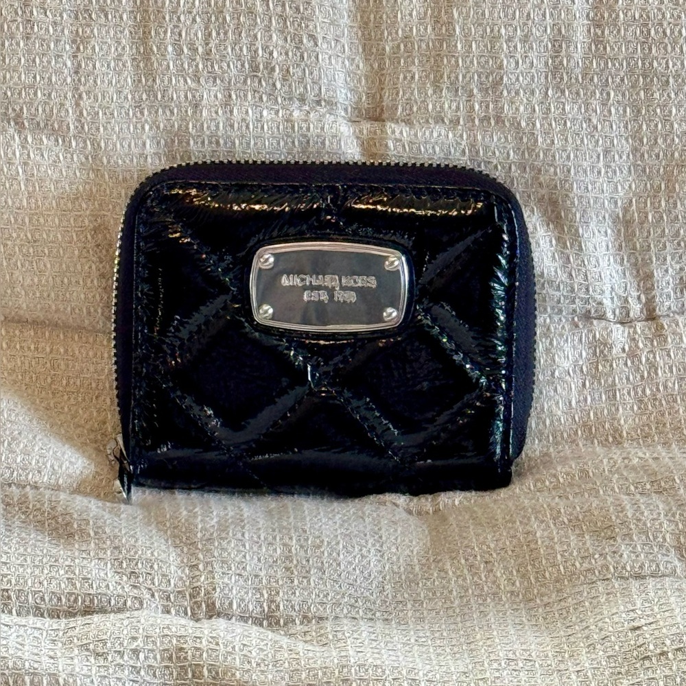 Michael Kors Hamilton Patent Quilted Wallet - Black